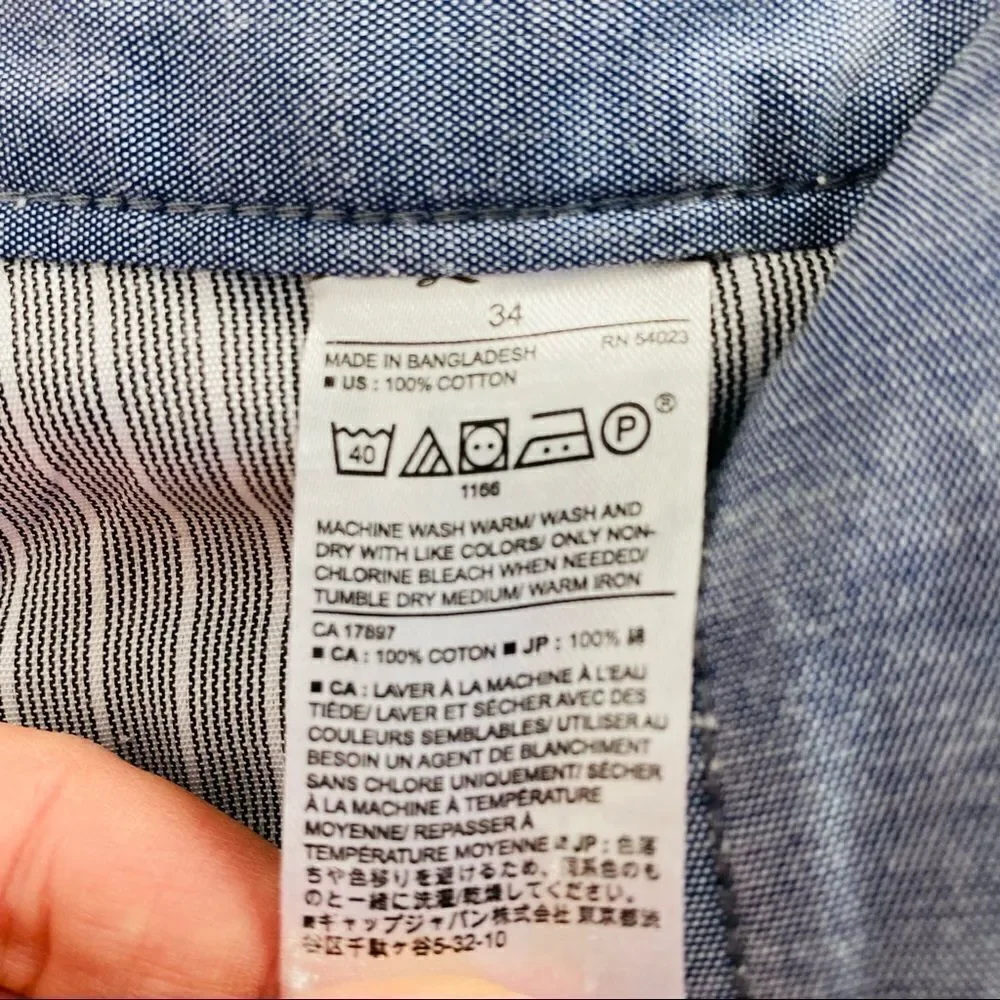 Banana Republic navy Aiden shorts slim style size 34